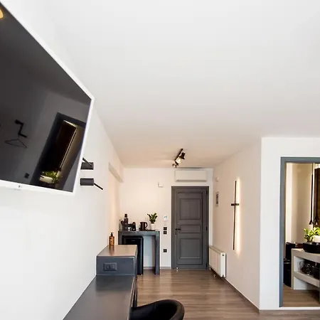A & B Minimal Suite Ιι With Sea View In Argostoli Exterior photo